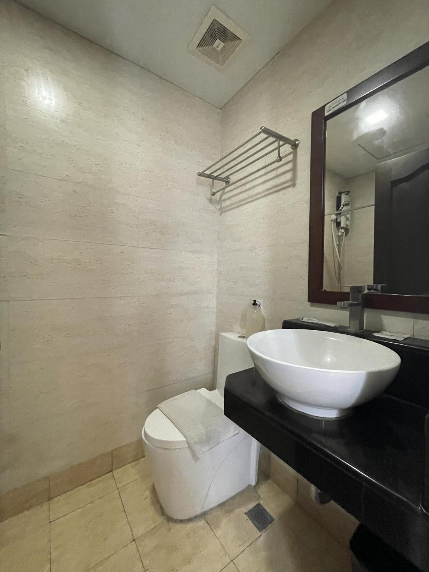 Cebu Capitol Central Hotel & Suites Powered By Cocotel Zewnętrze zdjęcie
