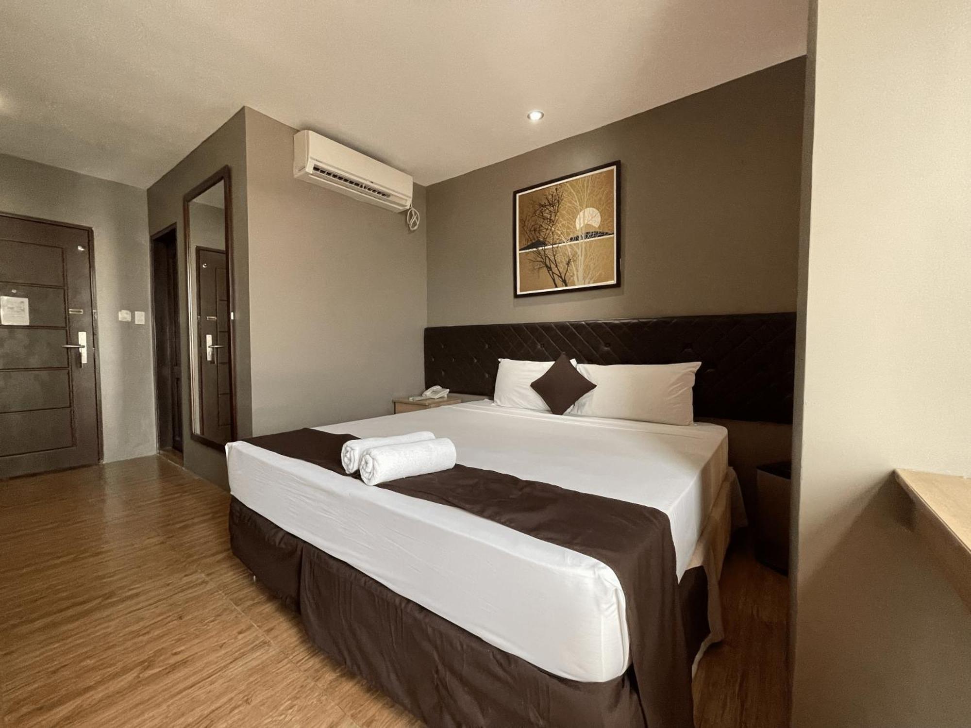 Cebu Capitol Central Hotel & Suites Powered By Cocotel Zewnętrze zdjęcie